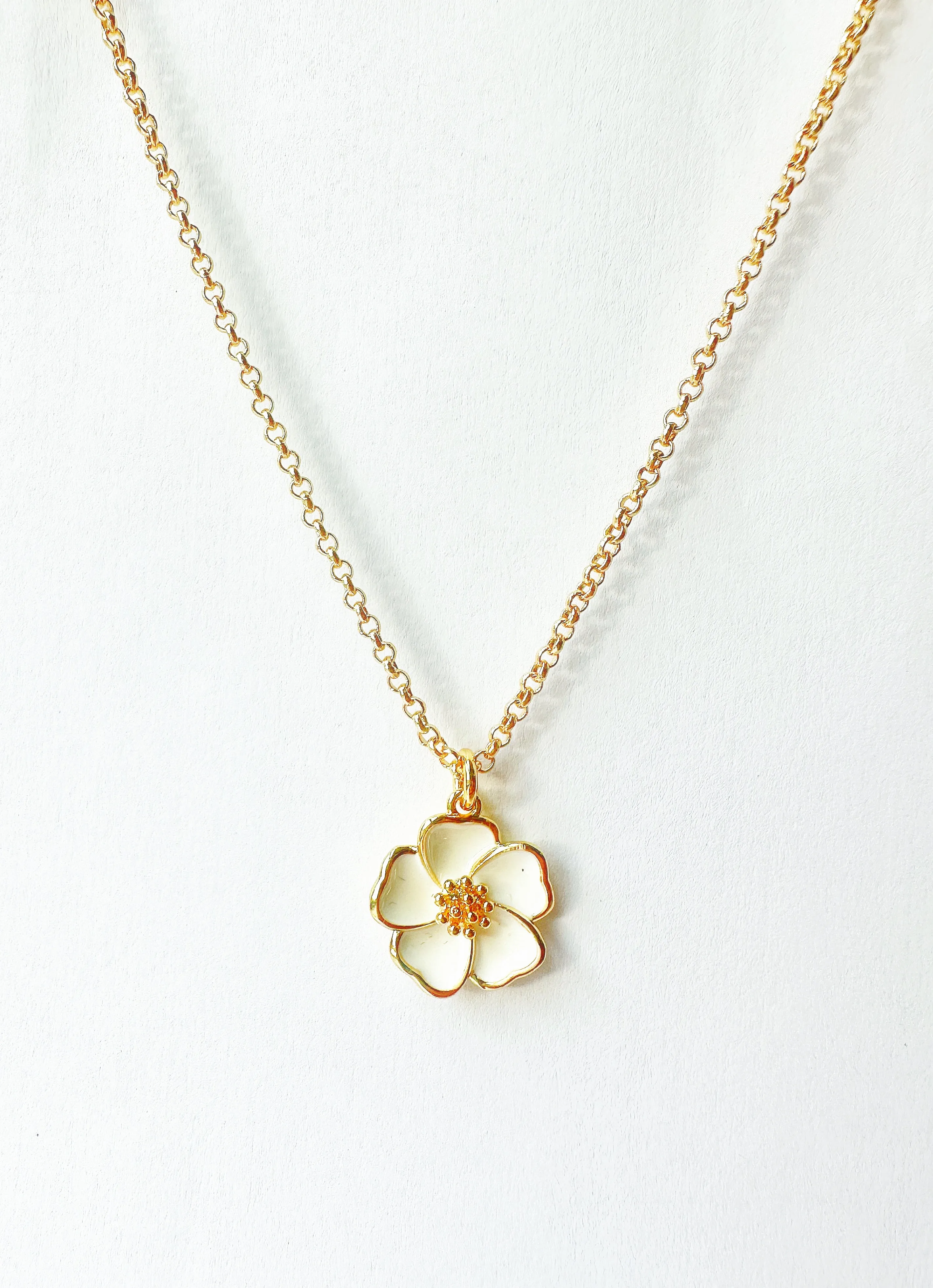 14k Gold-Filled White Hibiscus Flower Necklace