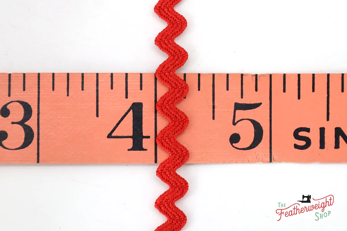 1/4" Inch RILEY RED VINTAGE TRIM RIC RAC by Lori Holt (by the yard)
