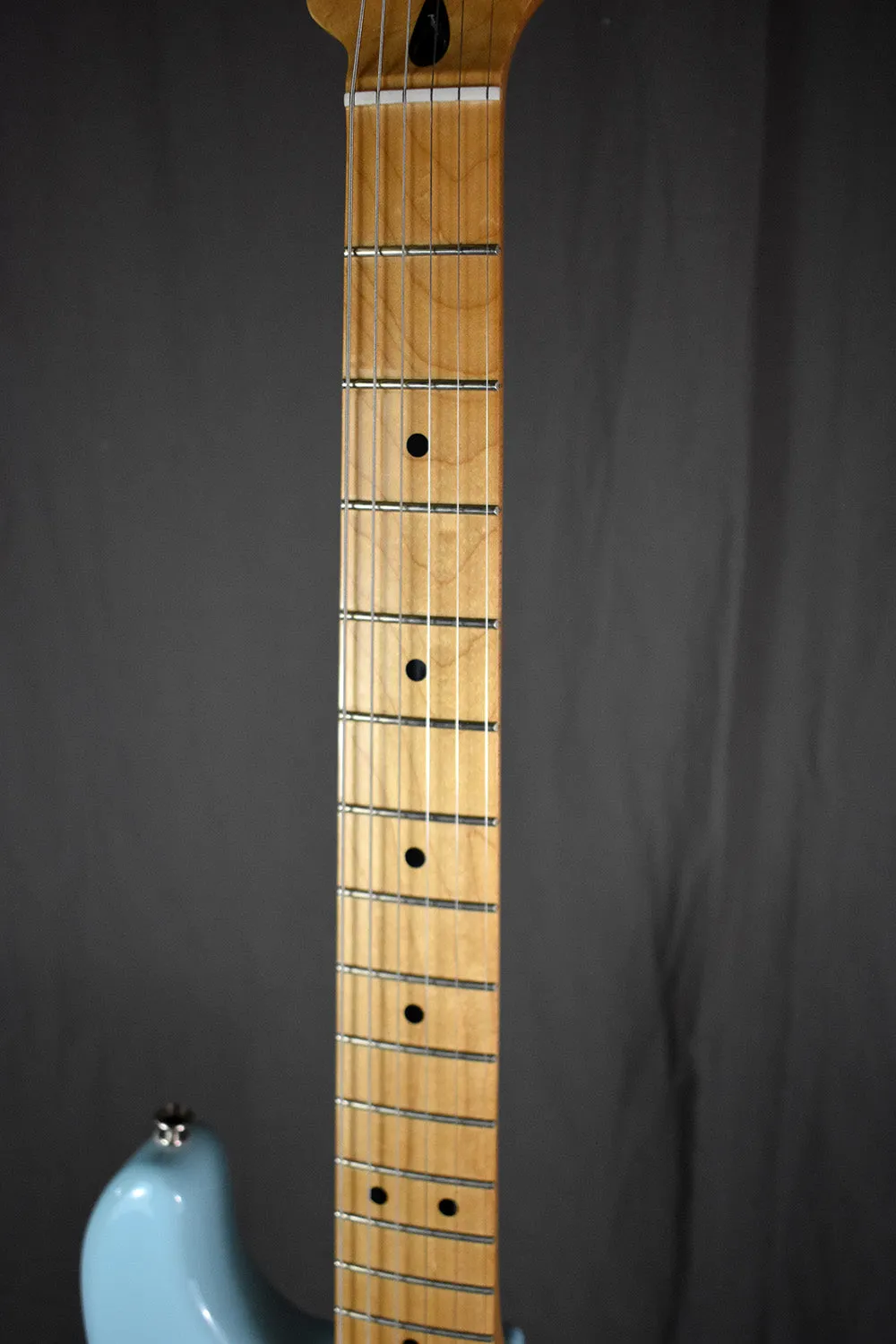 2019 Fender Alternate Reality Sixty-Six