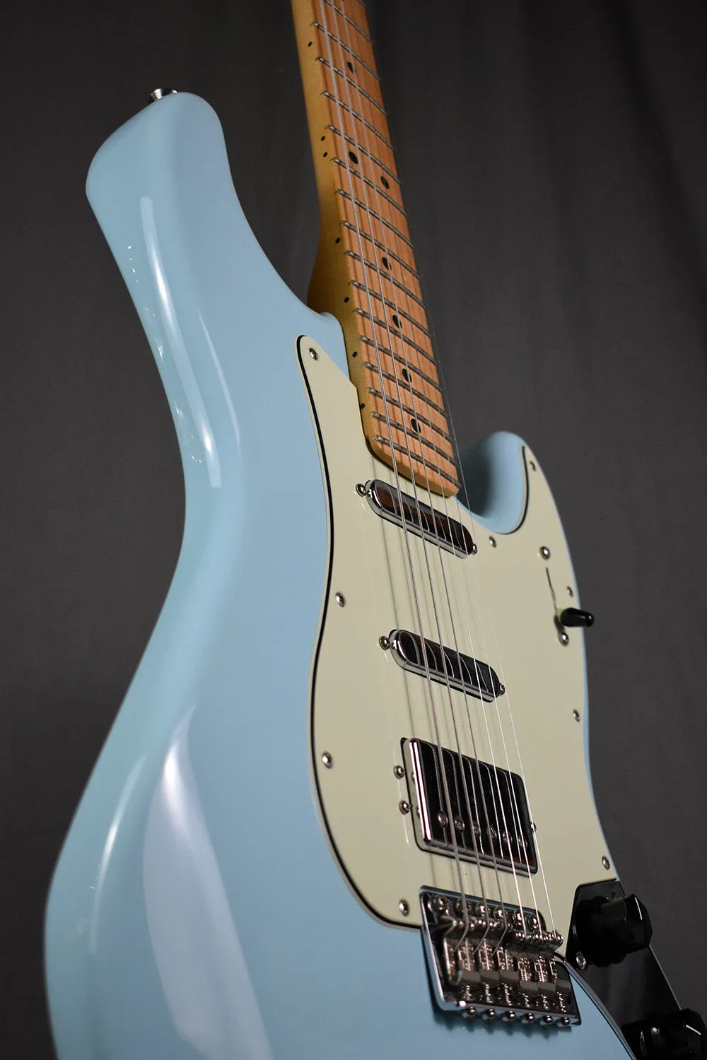 2019 Fender Alternate Reality Sixty-Six