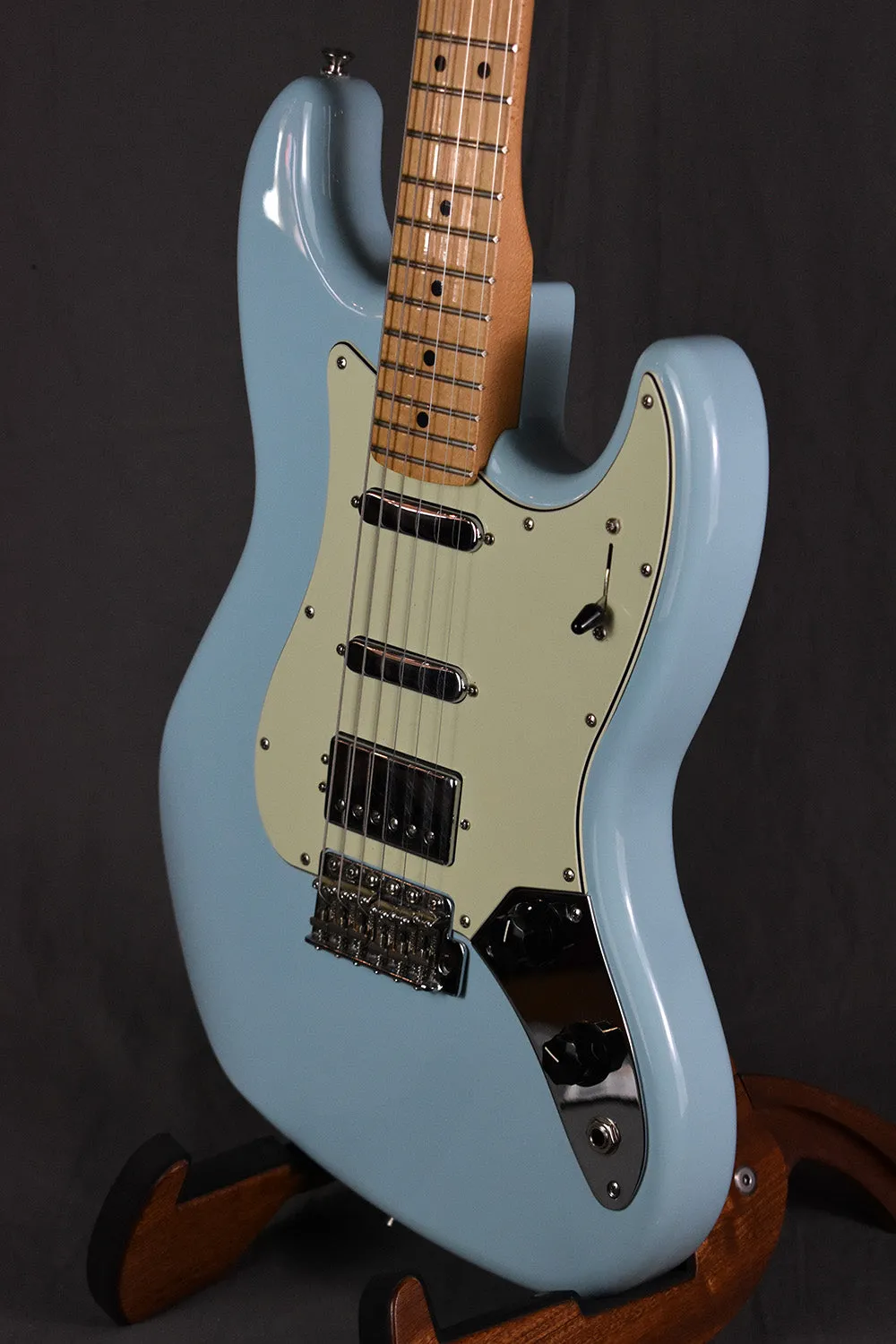 2019 Fender Alternate Reality Sixty-Six
