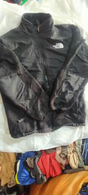 30 pieces of the north face of  fleece