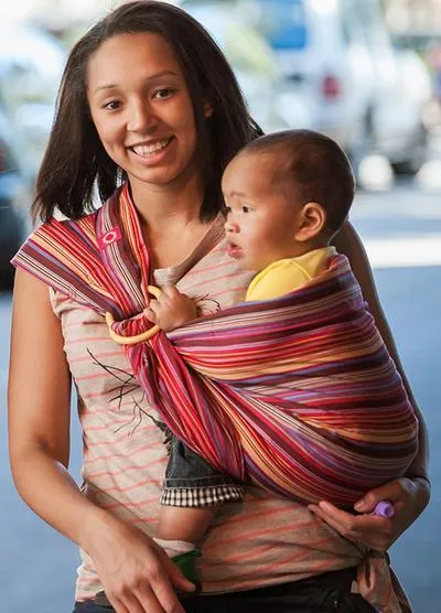 59923 Mamaway Baby Ring Sling Rainbow Mocca
