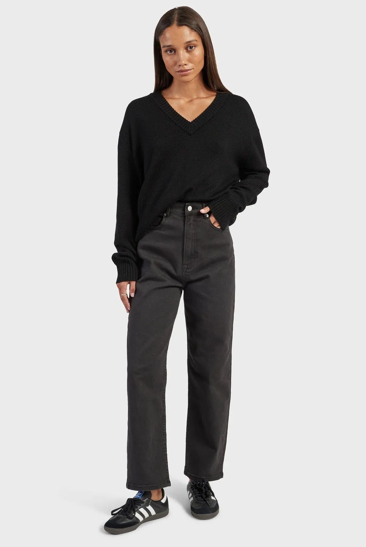 Academy Brand Women's Merino V-Neck - Black