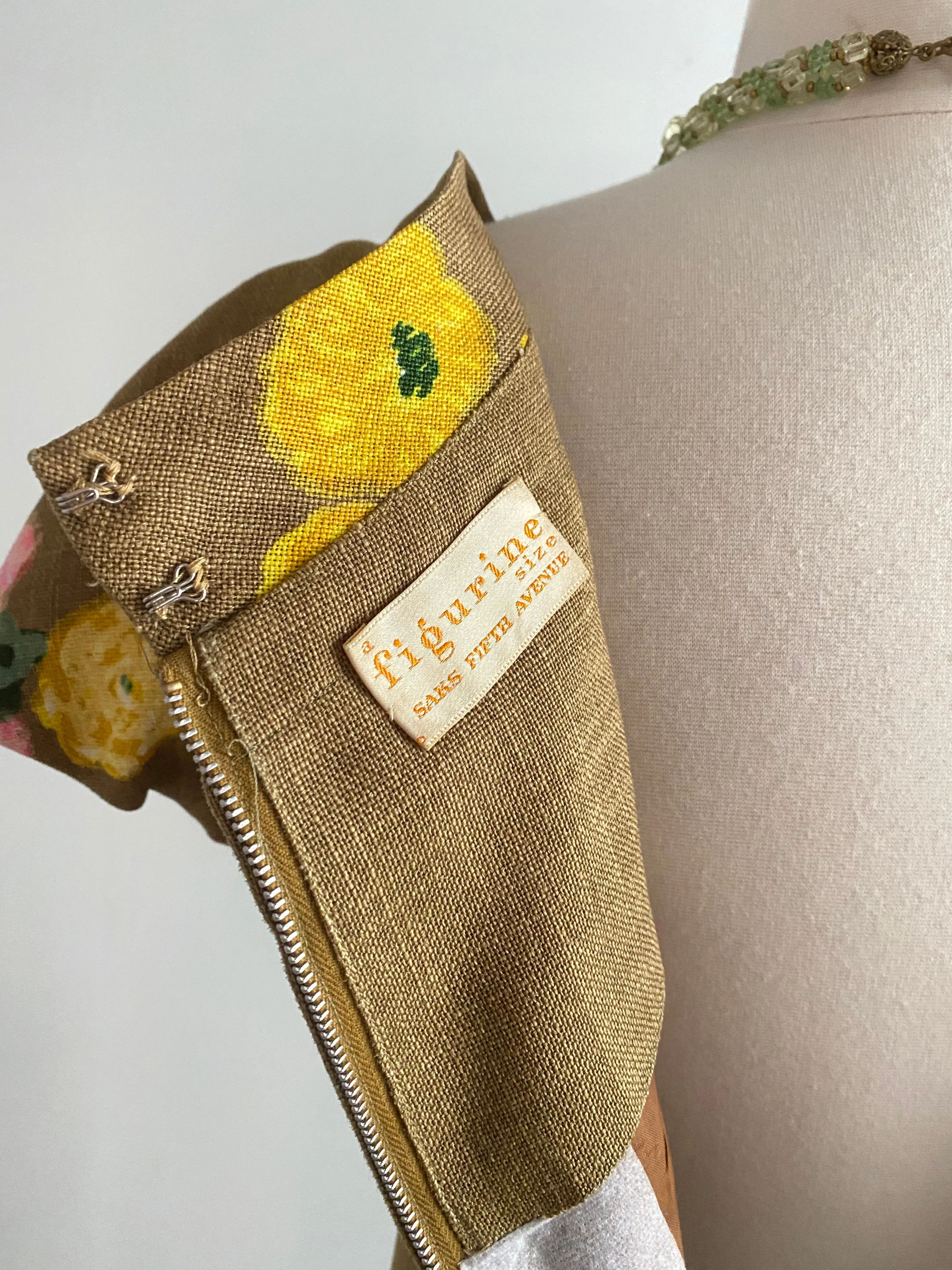 Adorable 1960's Floral Print Day Dress From Saks / Medium
