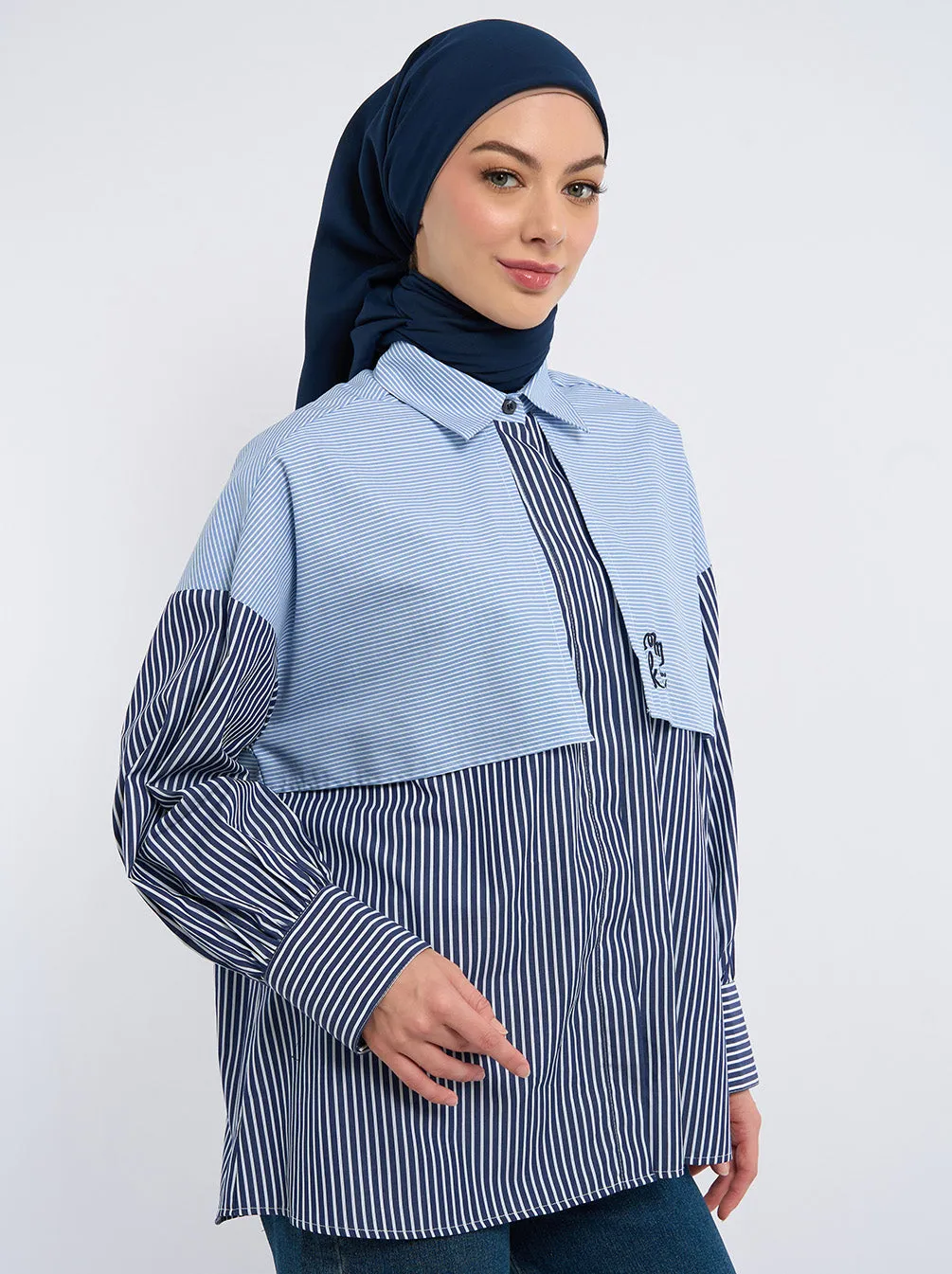 AKEMI LAYERED TOP NAVY