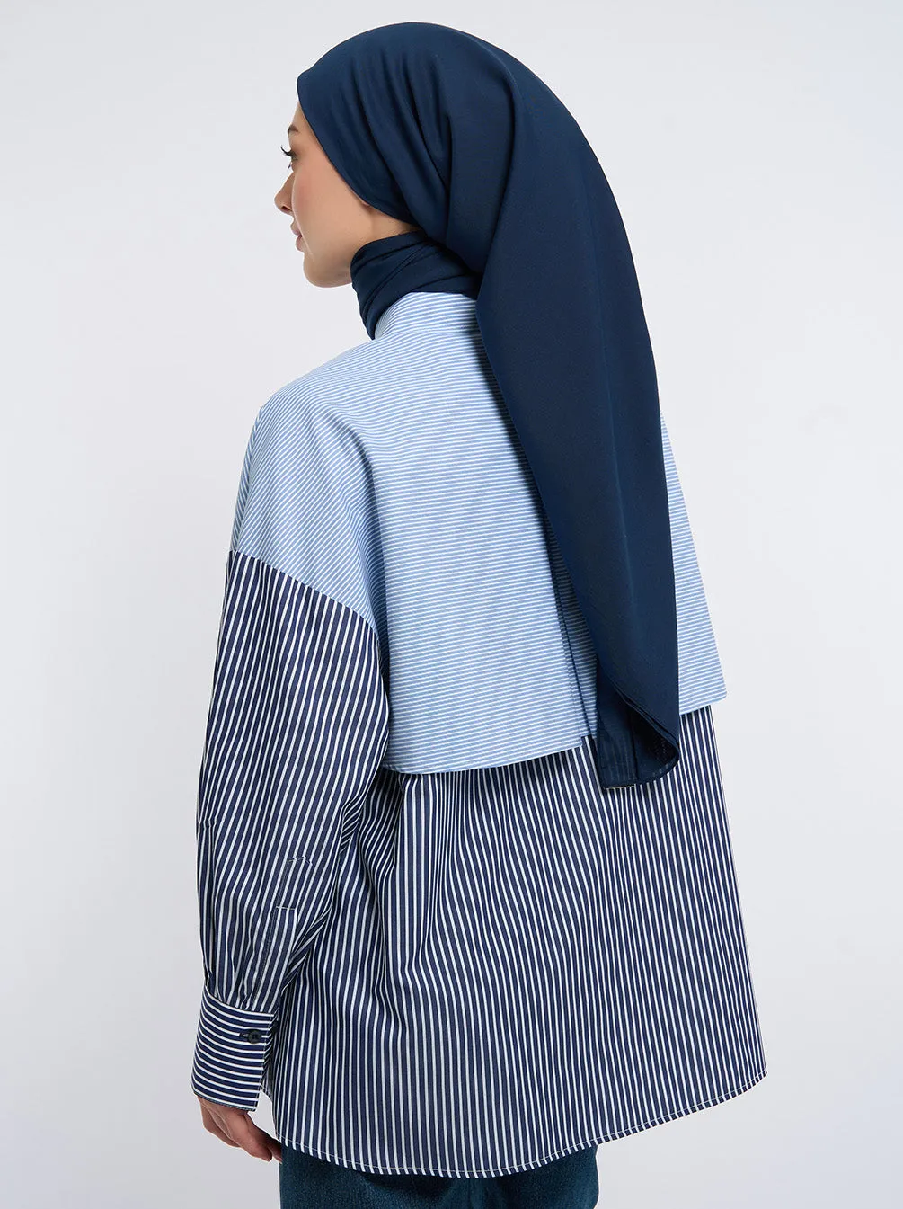 AKEMI LAYERED TOP NAVY