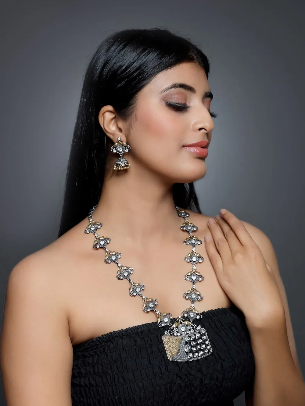 Alani Necklace Set