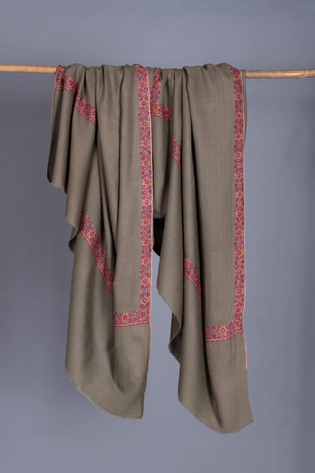 Americano Kashmiri Embroidered Pashmina Shawl - TOURS