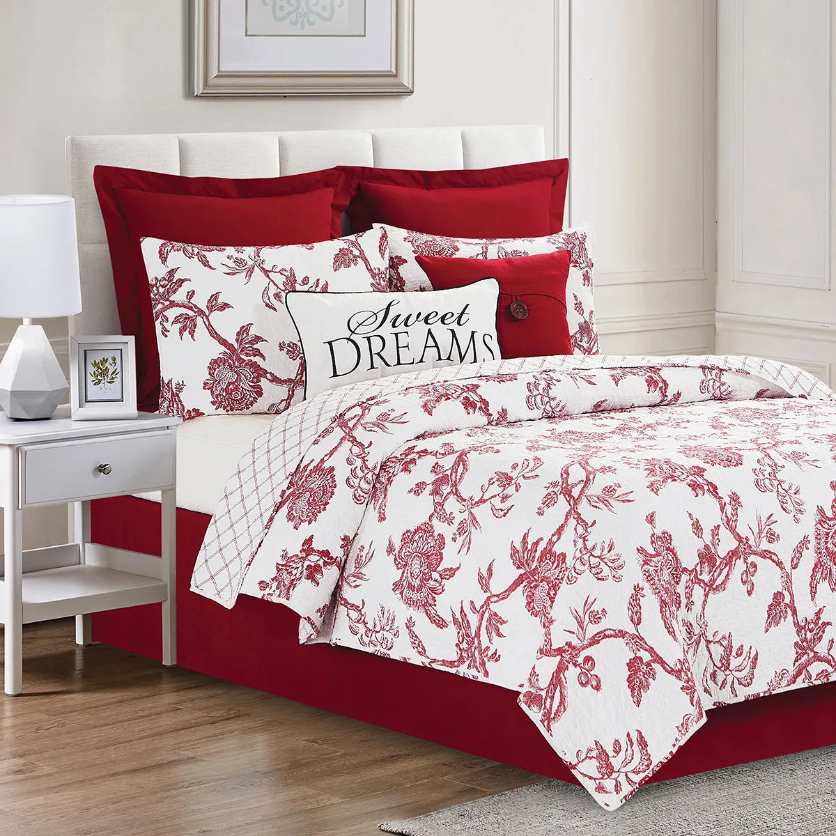 Arcadia Crimson Quilt Set