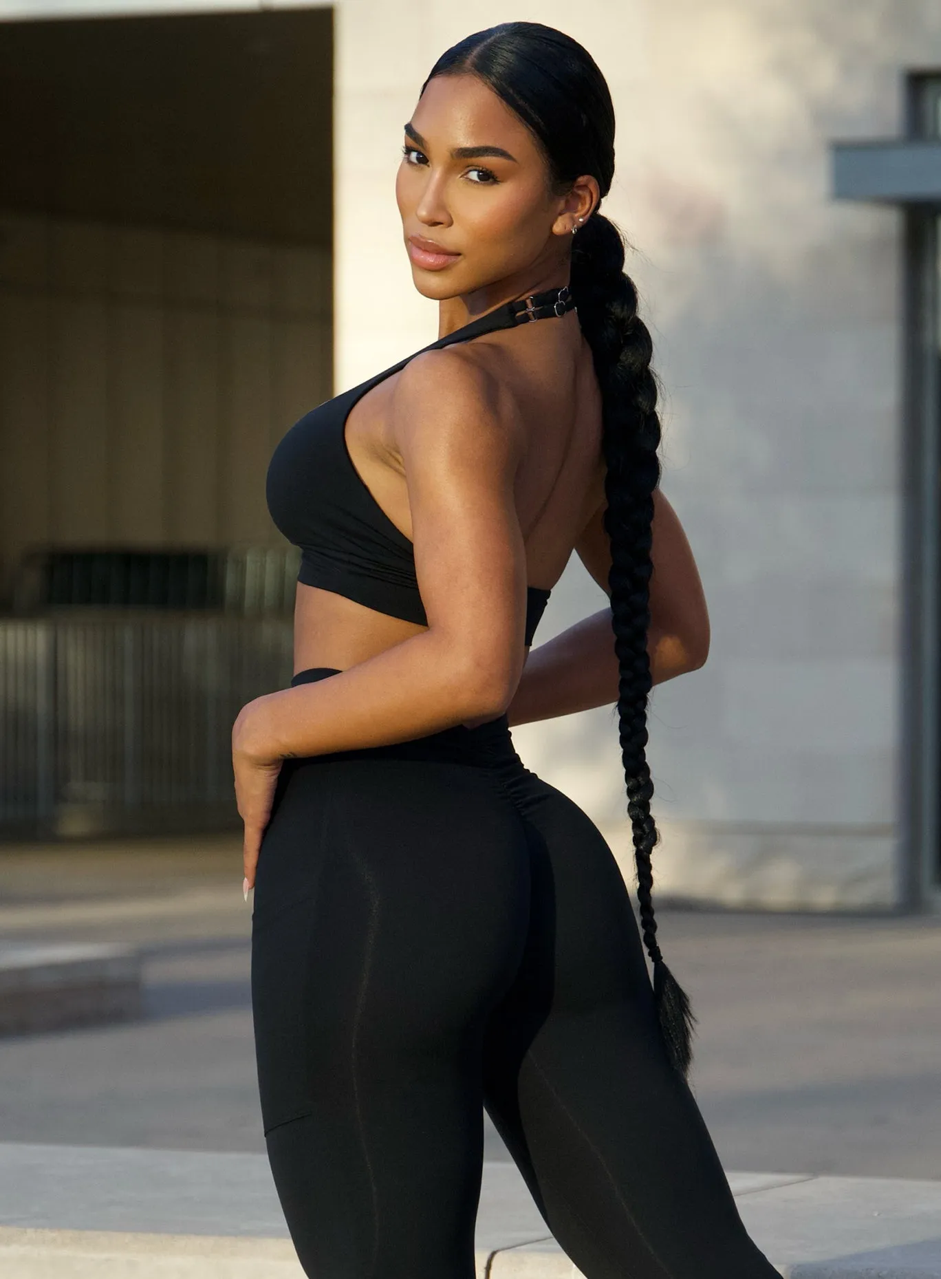 Backless Bra