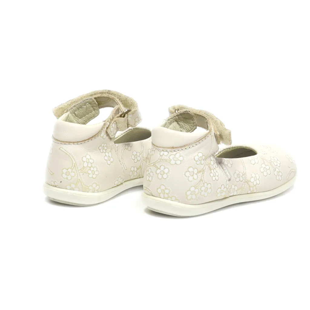 Balducci Flat Sandals Leather Beige Colour For Kids