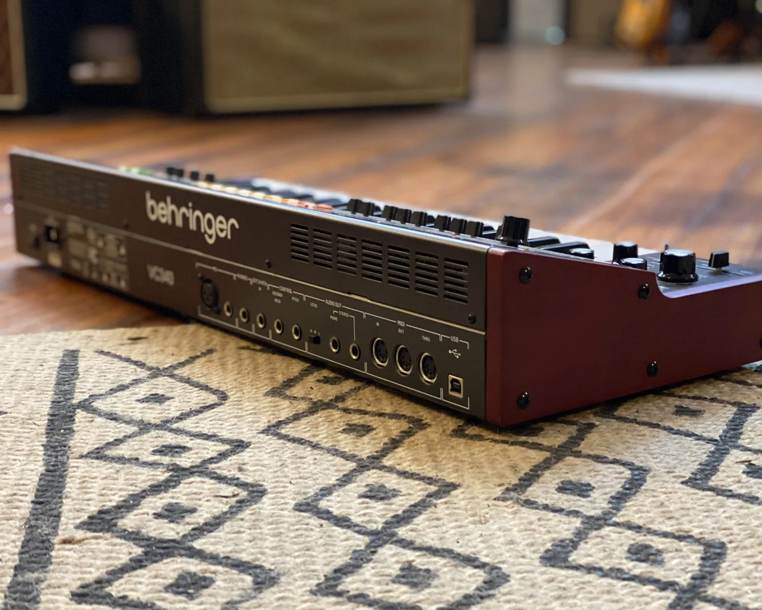 Behringer VC340 Analog Vocoder