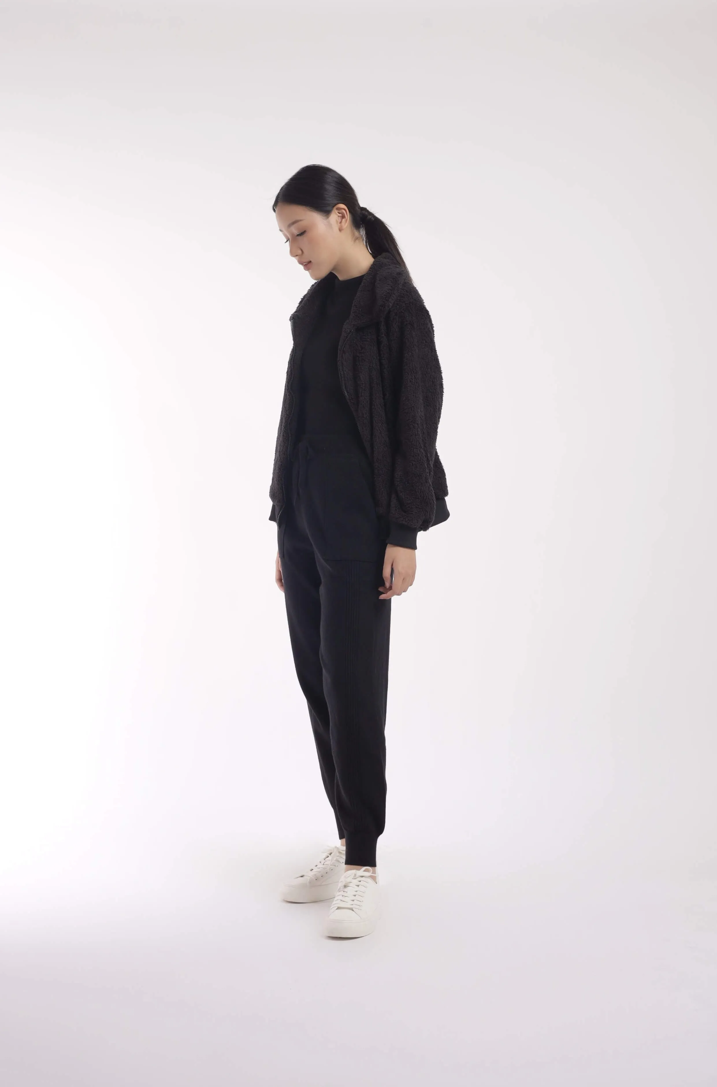 Black Basic Knit Winter Jogger