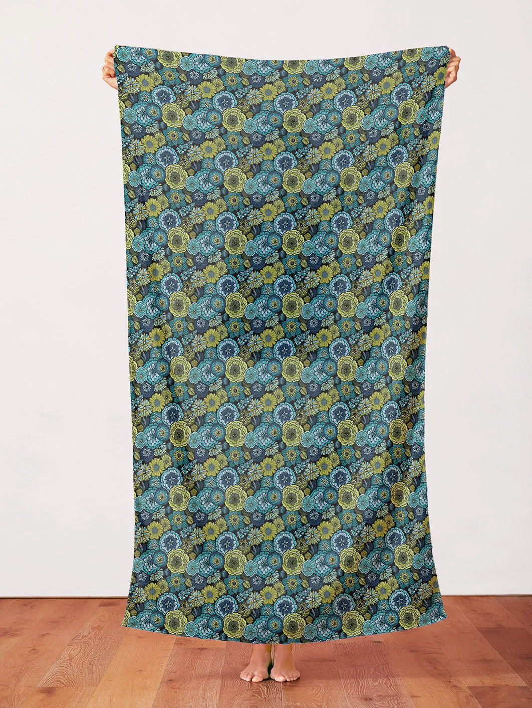Blooming Elegance - Green/Blue