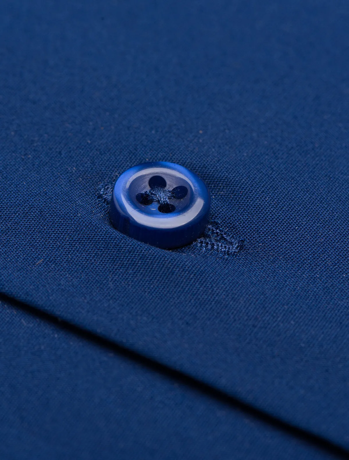 BLUE SPREAD COLLAR SHIRT