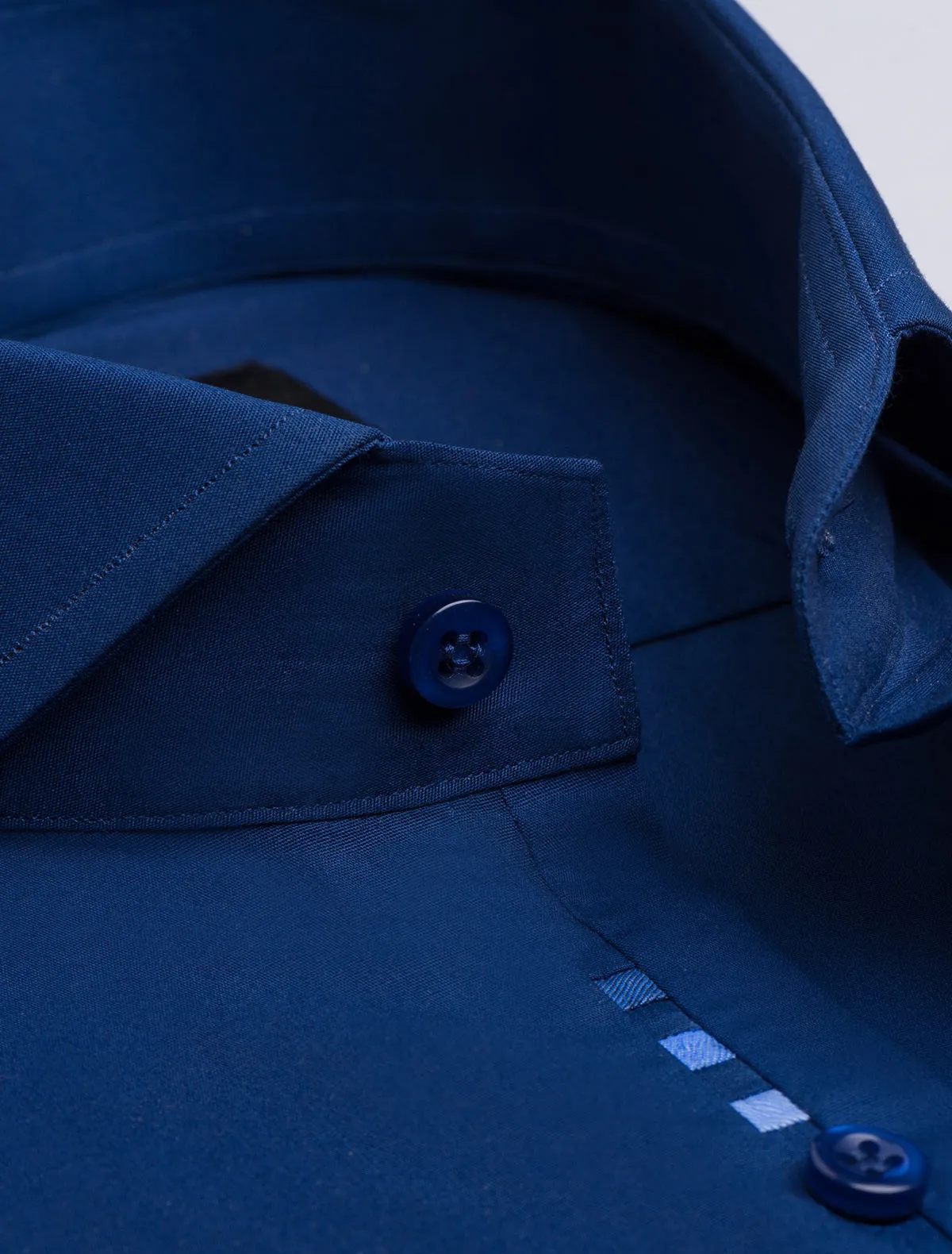 BLUE SPREAD COLLAR SHIRT