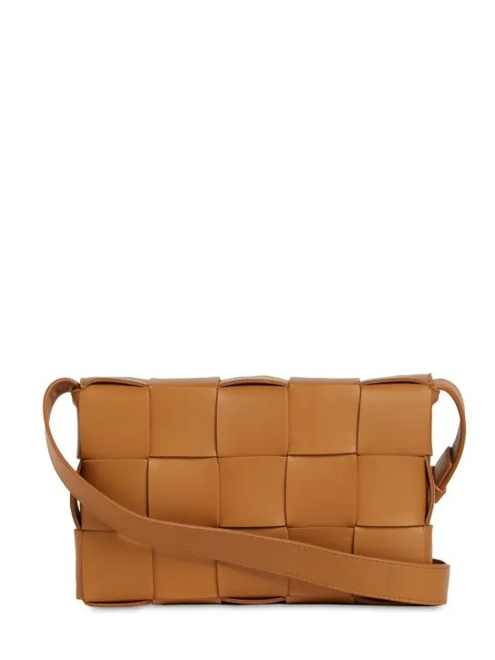 Bottega Veneta   Medium Cassette leather crossbody bag 
