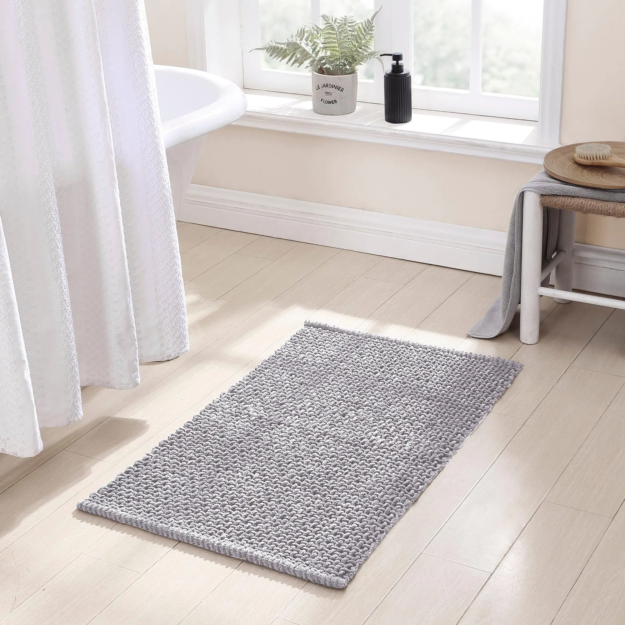 Brielle Home Ramsey Handwoven Bath Rug