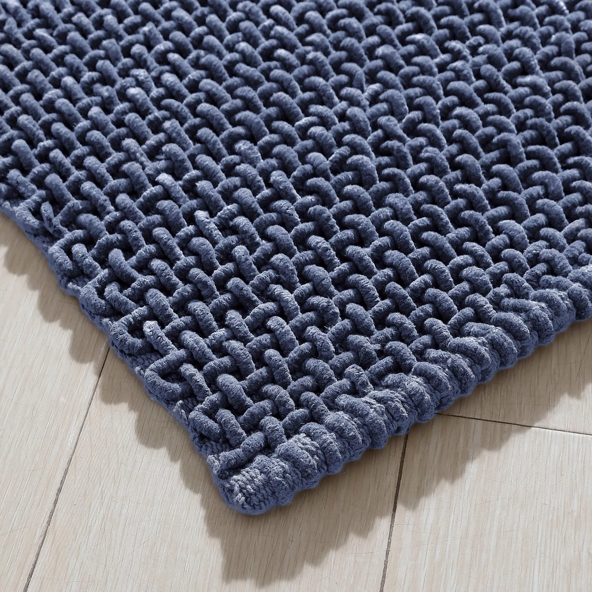 Brielle Home Ramsey Handwoven Bath Rug