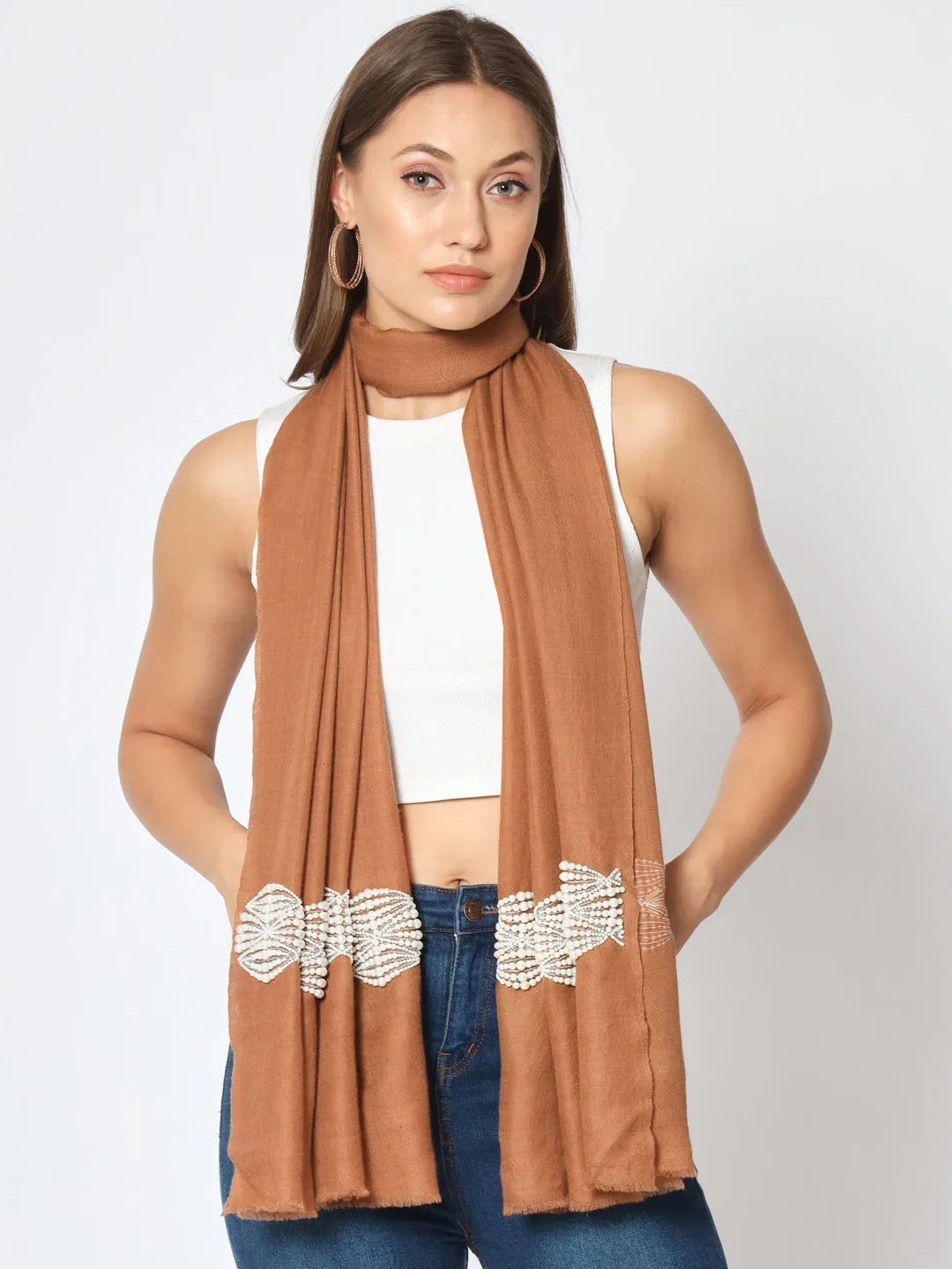 Brown shawl made of pure pashmina and embellished with pearls