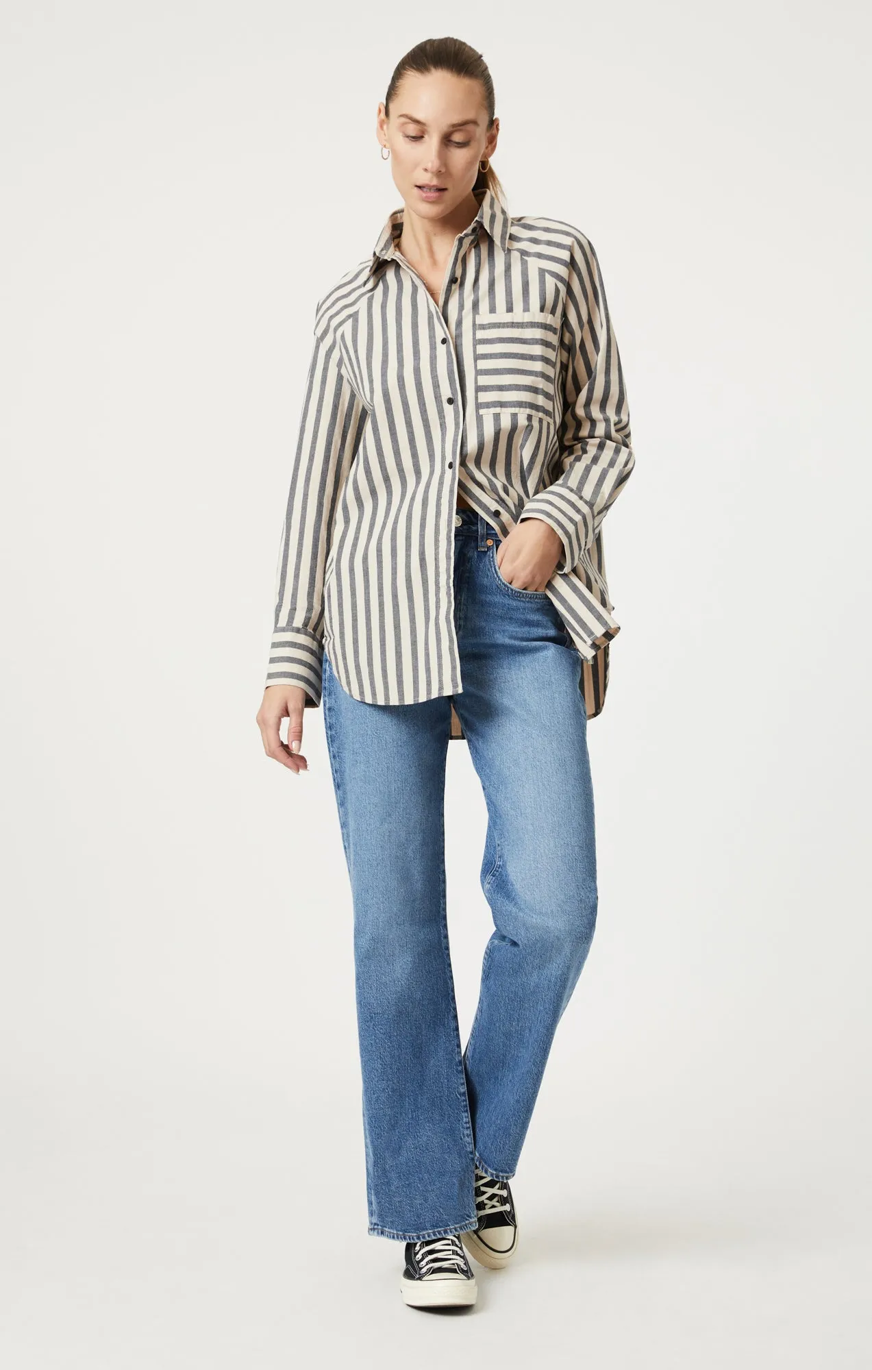BUTTON-UP LONG SLEEVE SHIRT IN BEIGE BOLD STRIPE