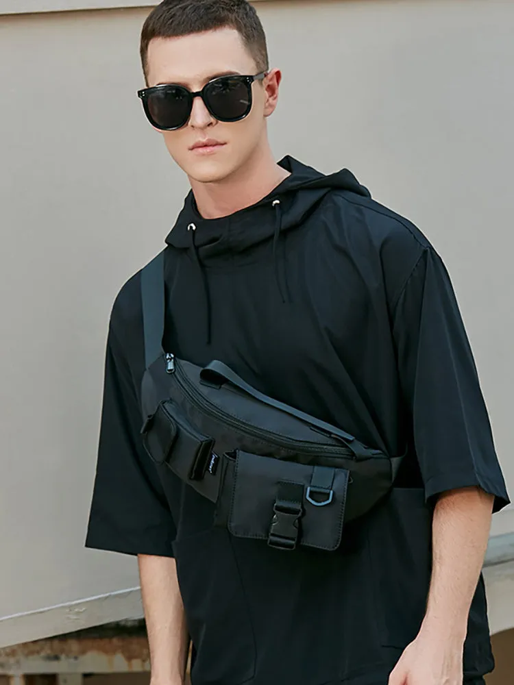 Casual Chest Bag In Black