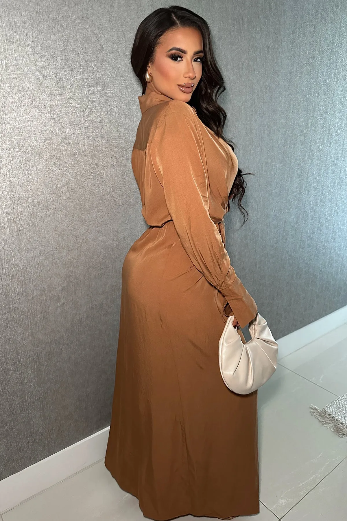 CATCHING LOOKS DRESS