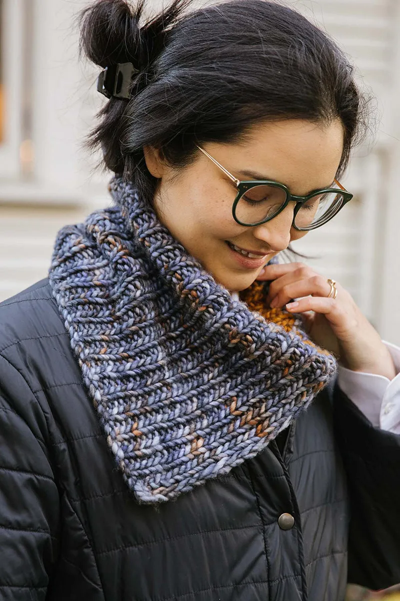 Churchmouse Classics Patterns - Double Split Color-Blocked Cowl - PDF Download