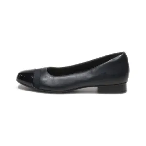 Clarks Collection Mid-Heel Shoes Leather Black Colour For Women