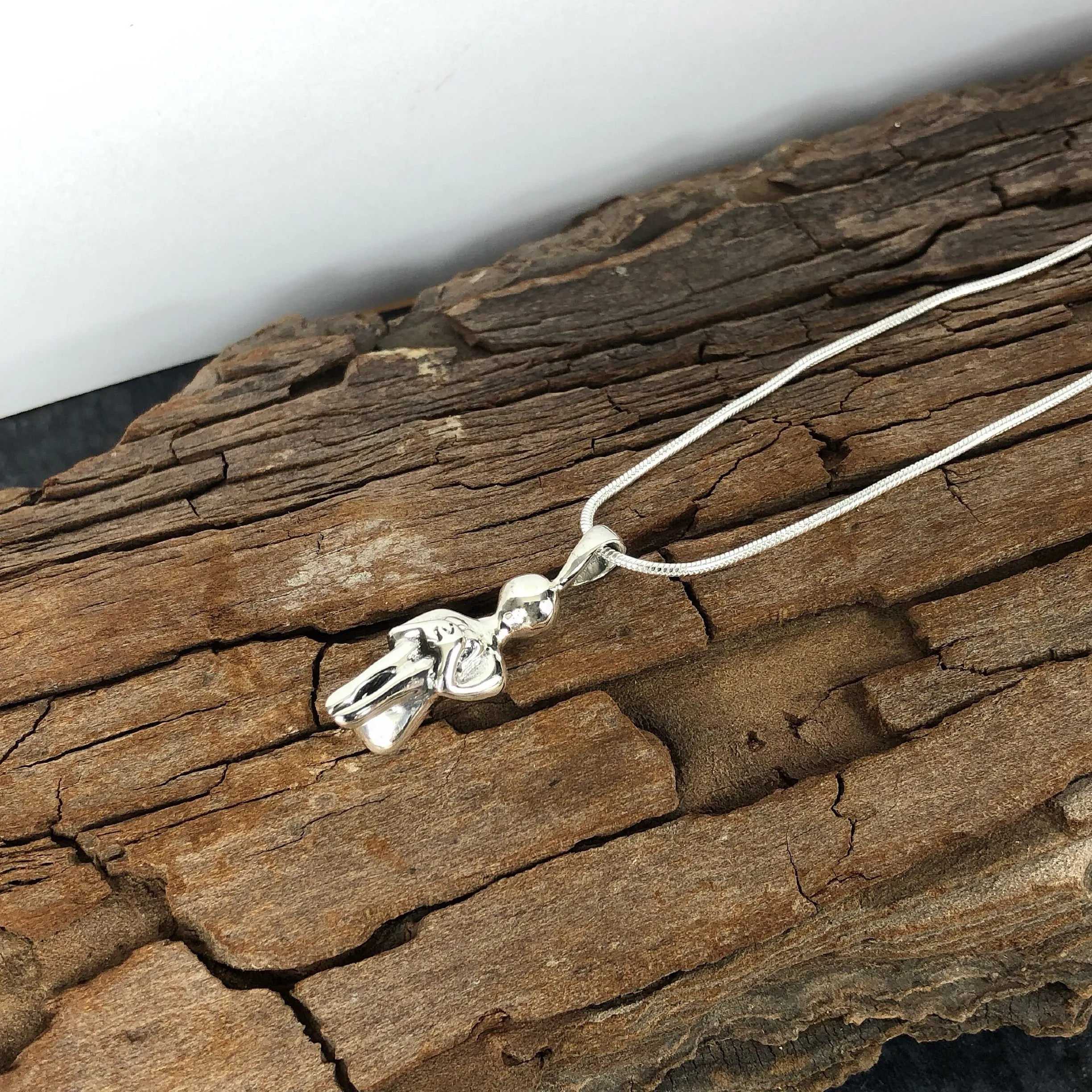 Contemplation Pendant - VP250