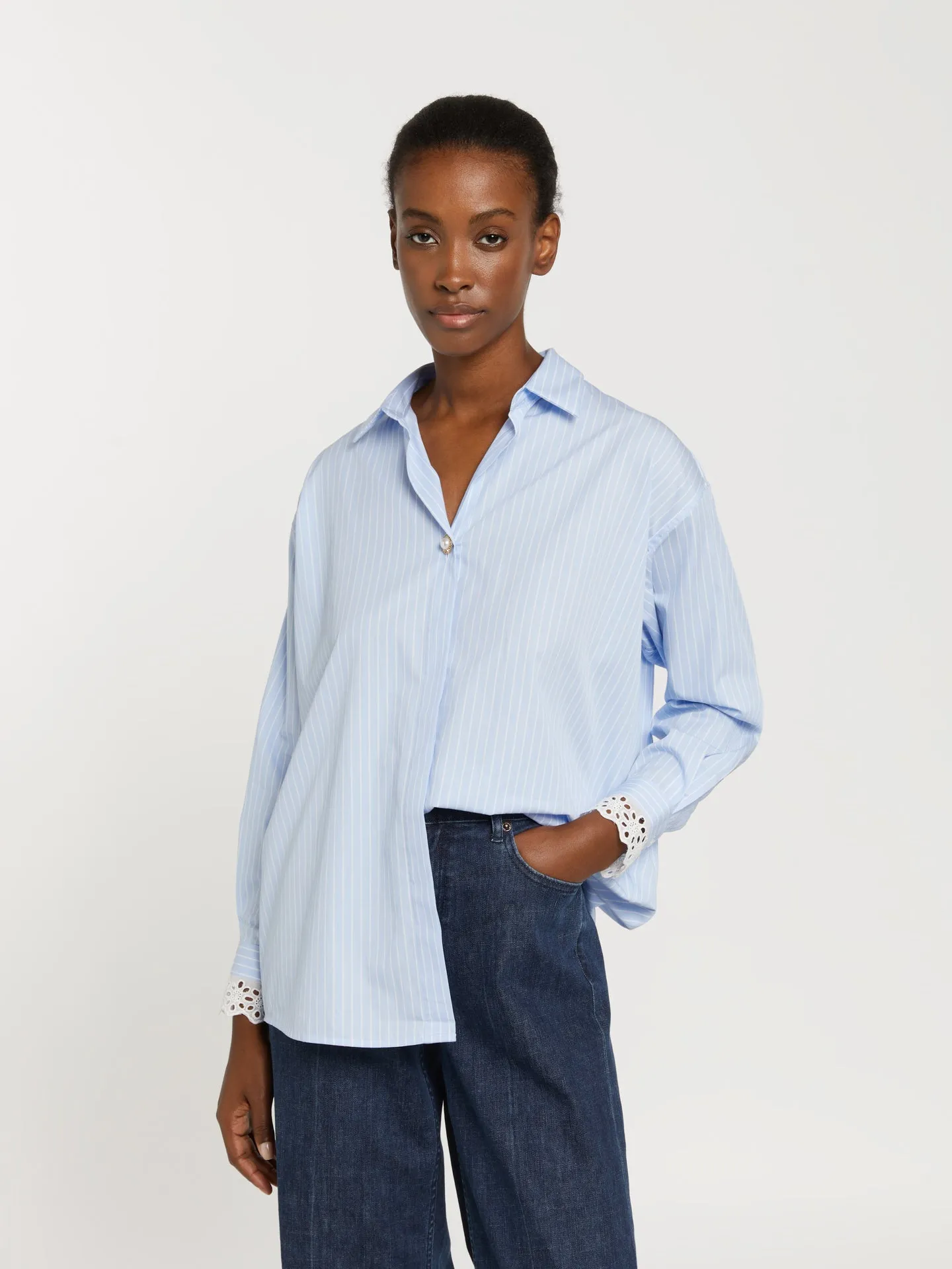 Contrasting stripes shirt with open collar
