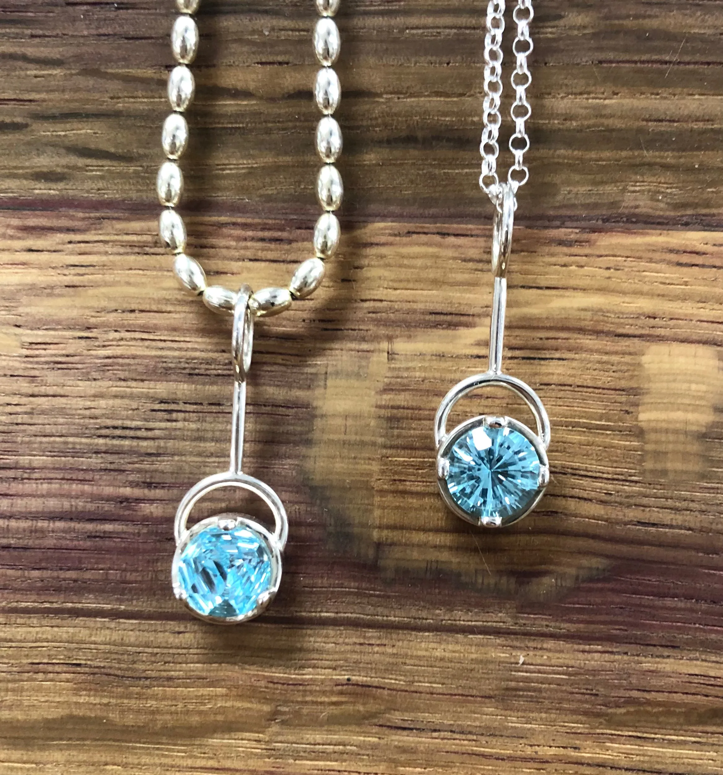 Dangle Pendant Ai280