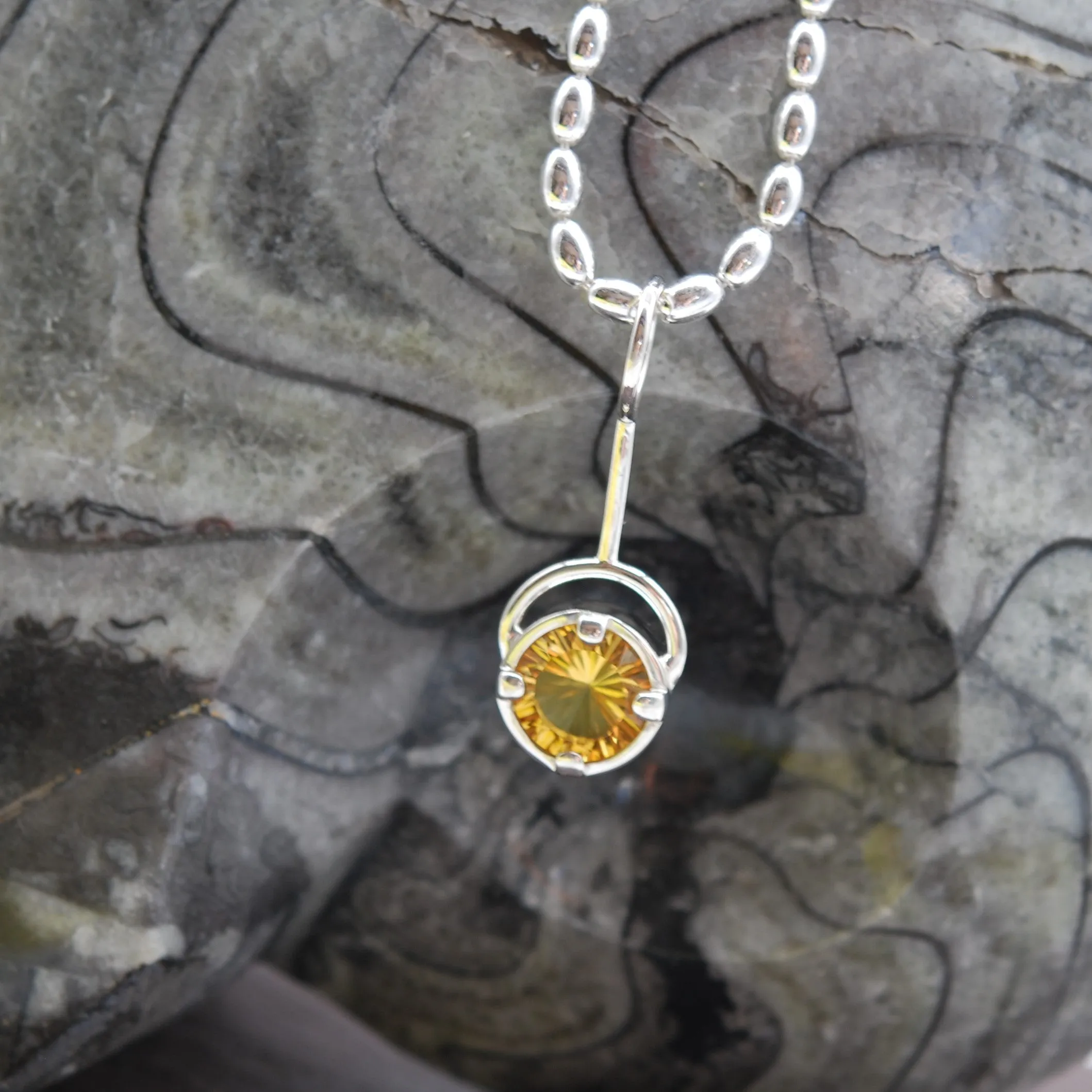 Dangle Pendant Ai280