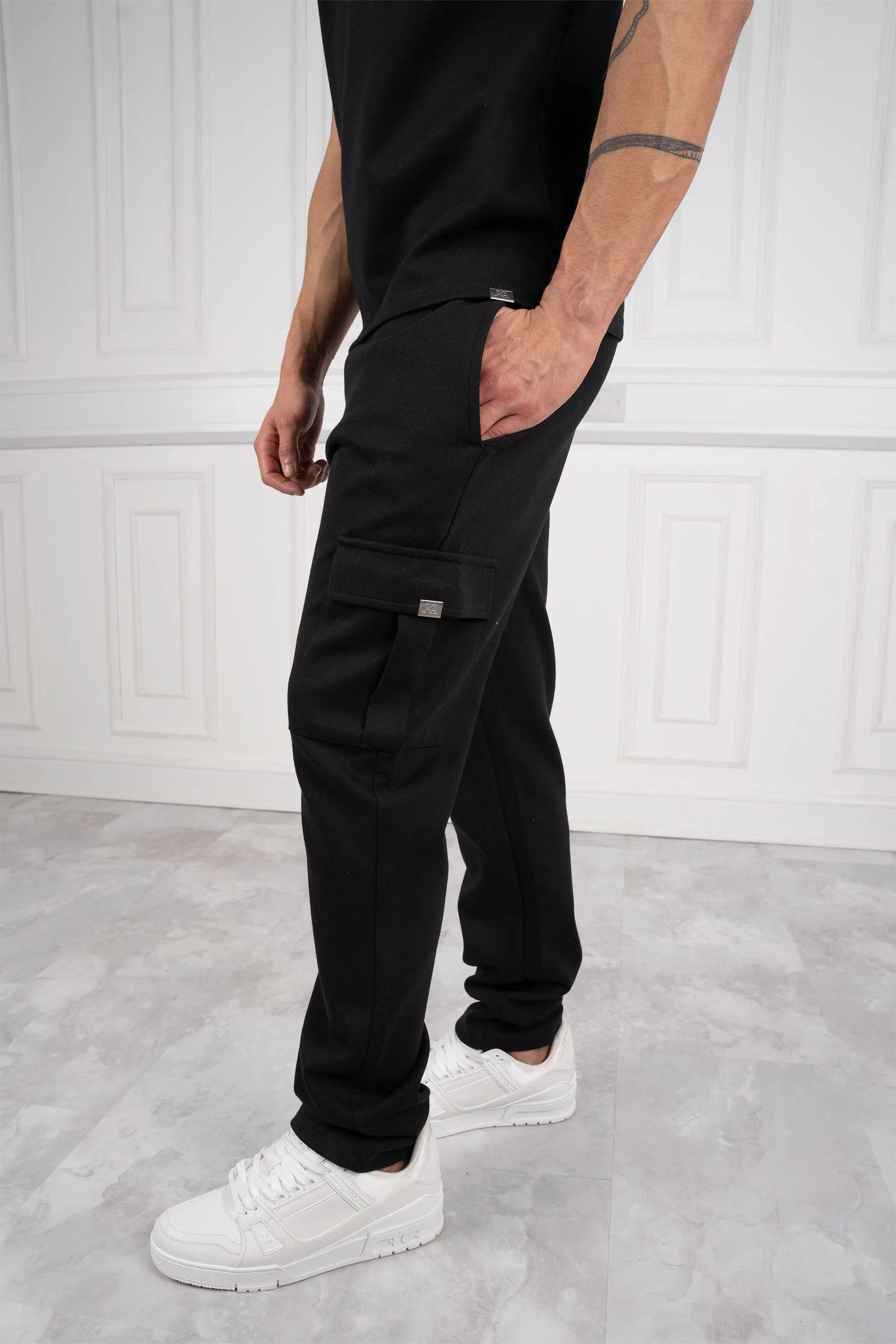 Day To Day T-Shirt And Cargo Jogger Set - Black