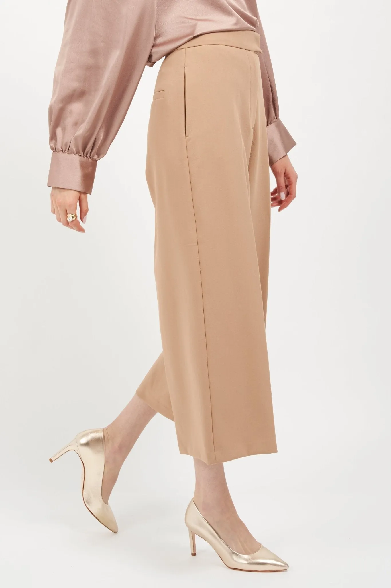 Deborah 2.0 Champagne Gold Metallic