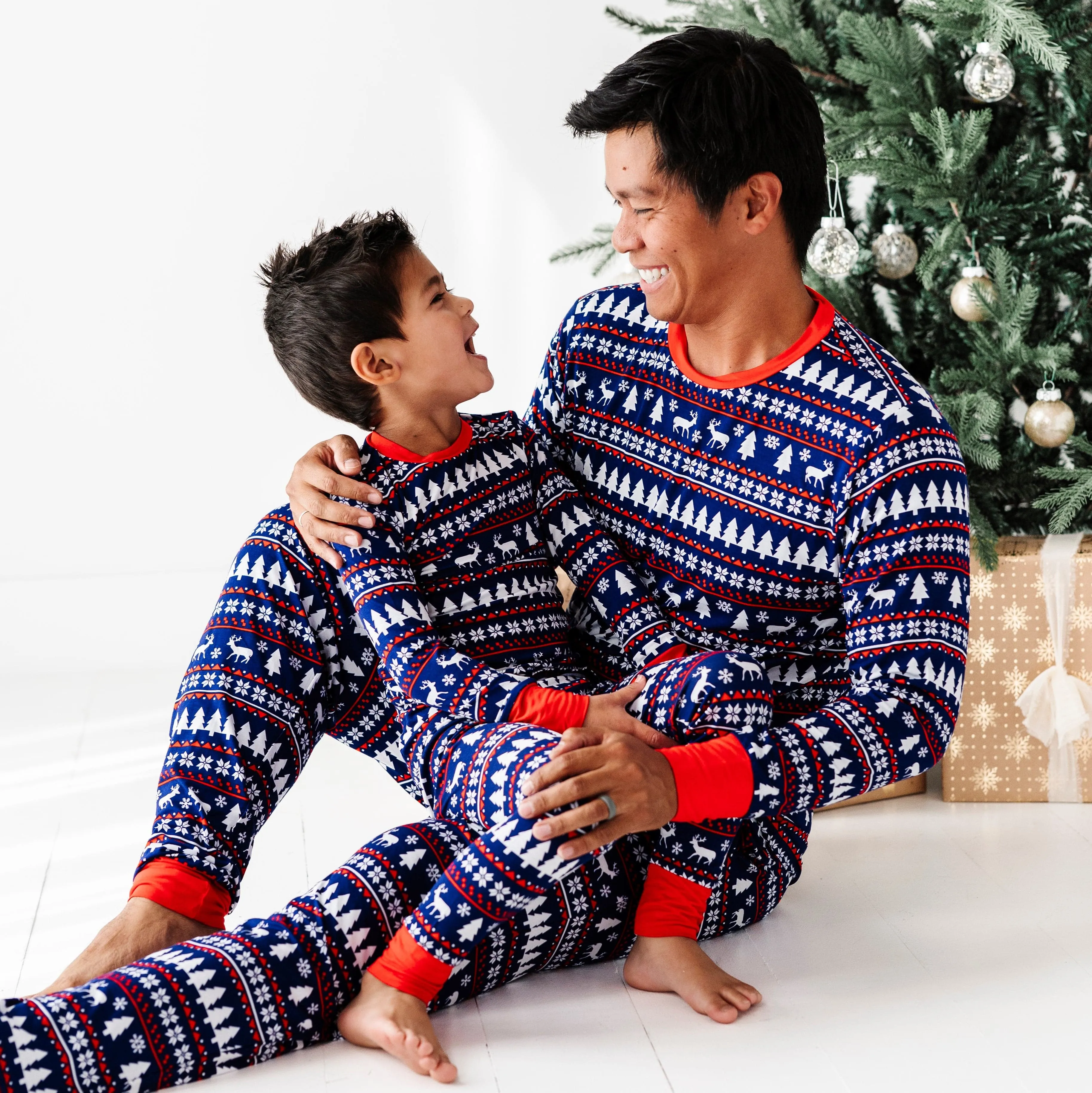 Deer Santa Men's Pants