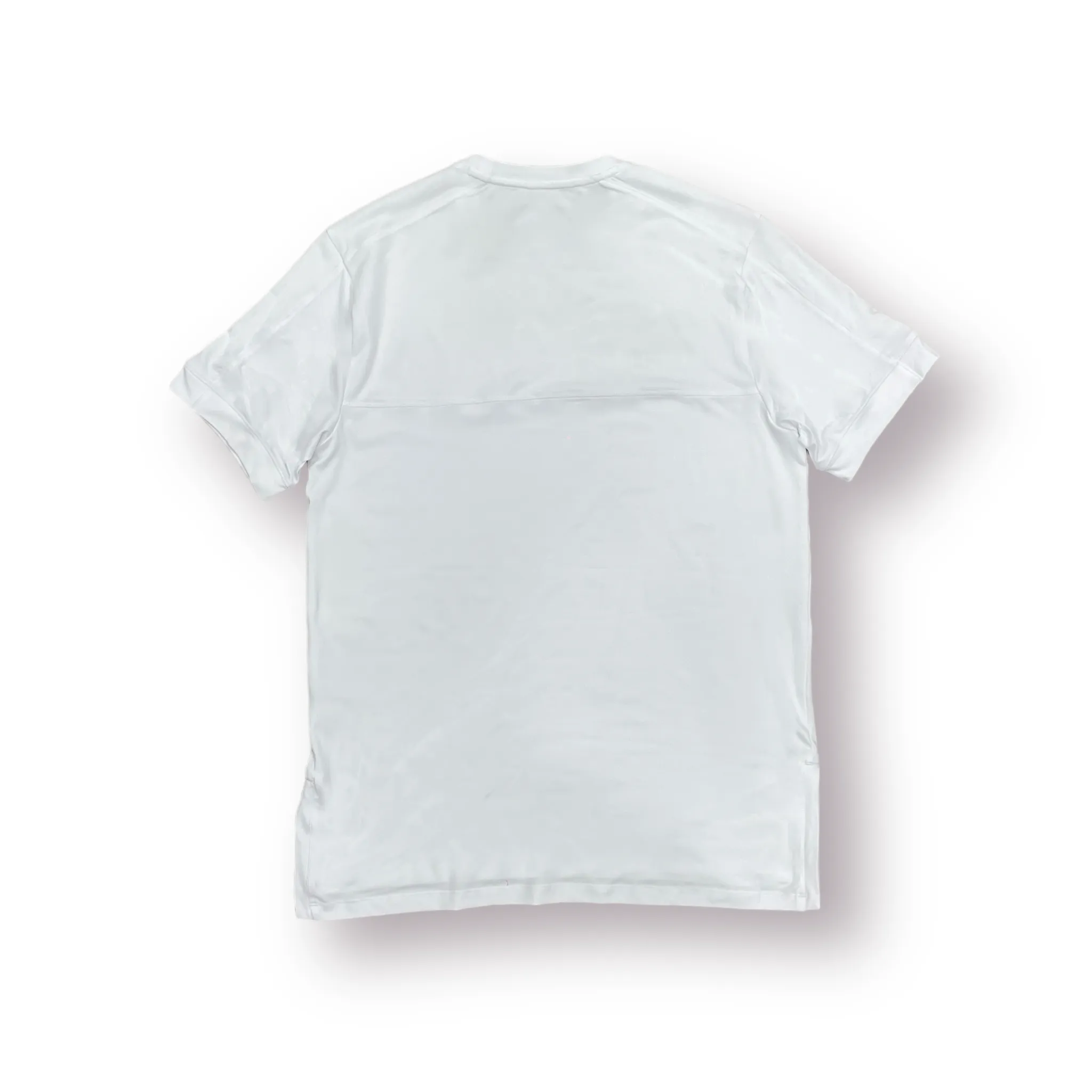 Ditmas Performance Fitted Split Hem Tee - White