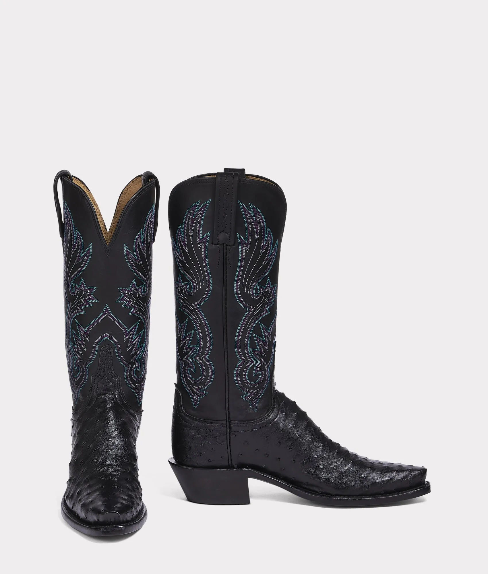 Dolly :: Black