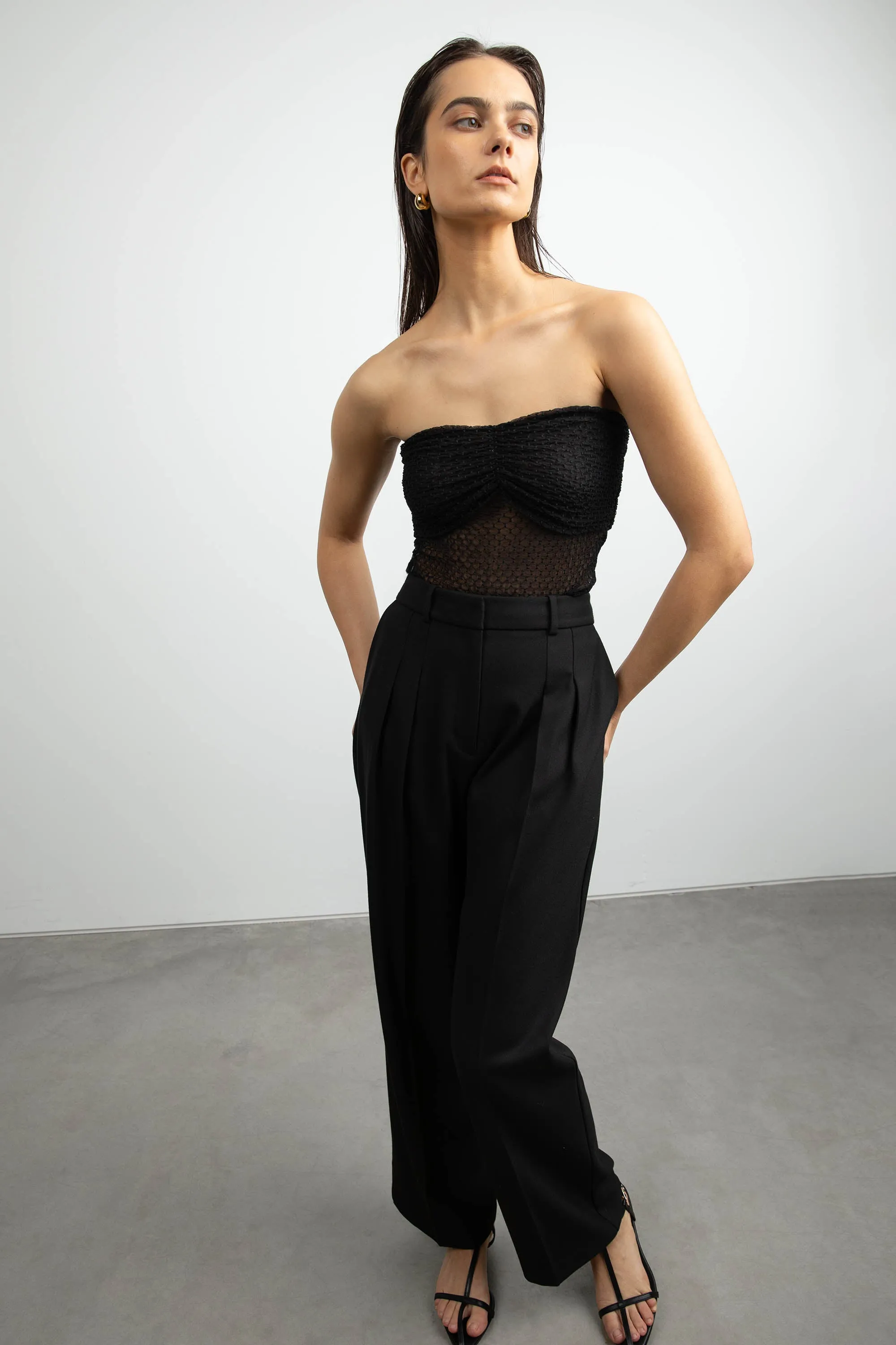 DOTTED MESH TUBE TOP
