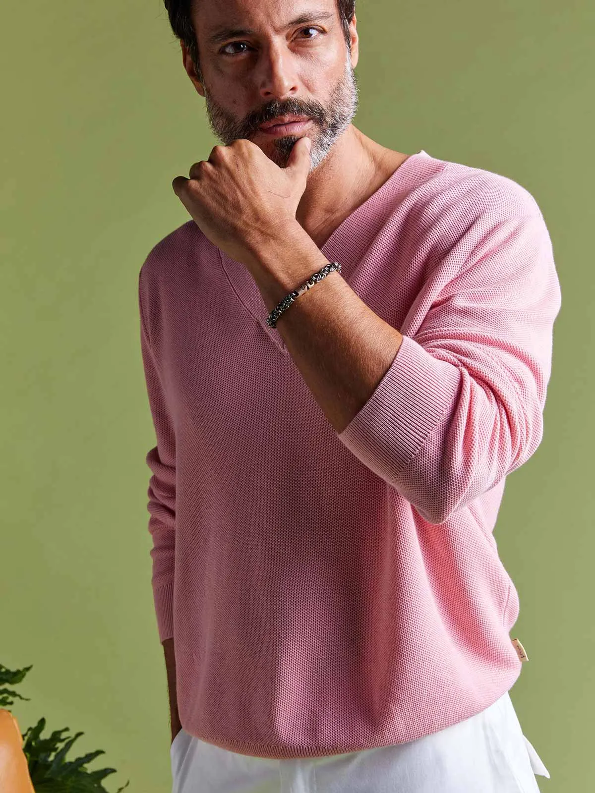 Dwayne V-neck Sweater