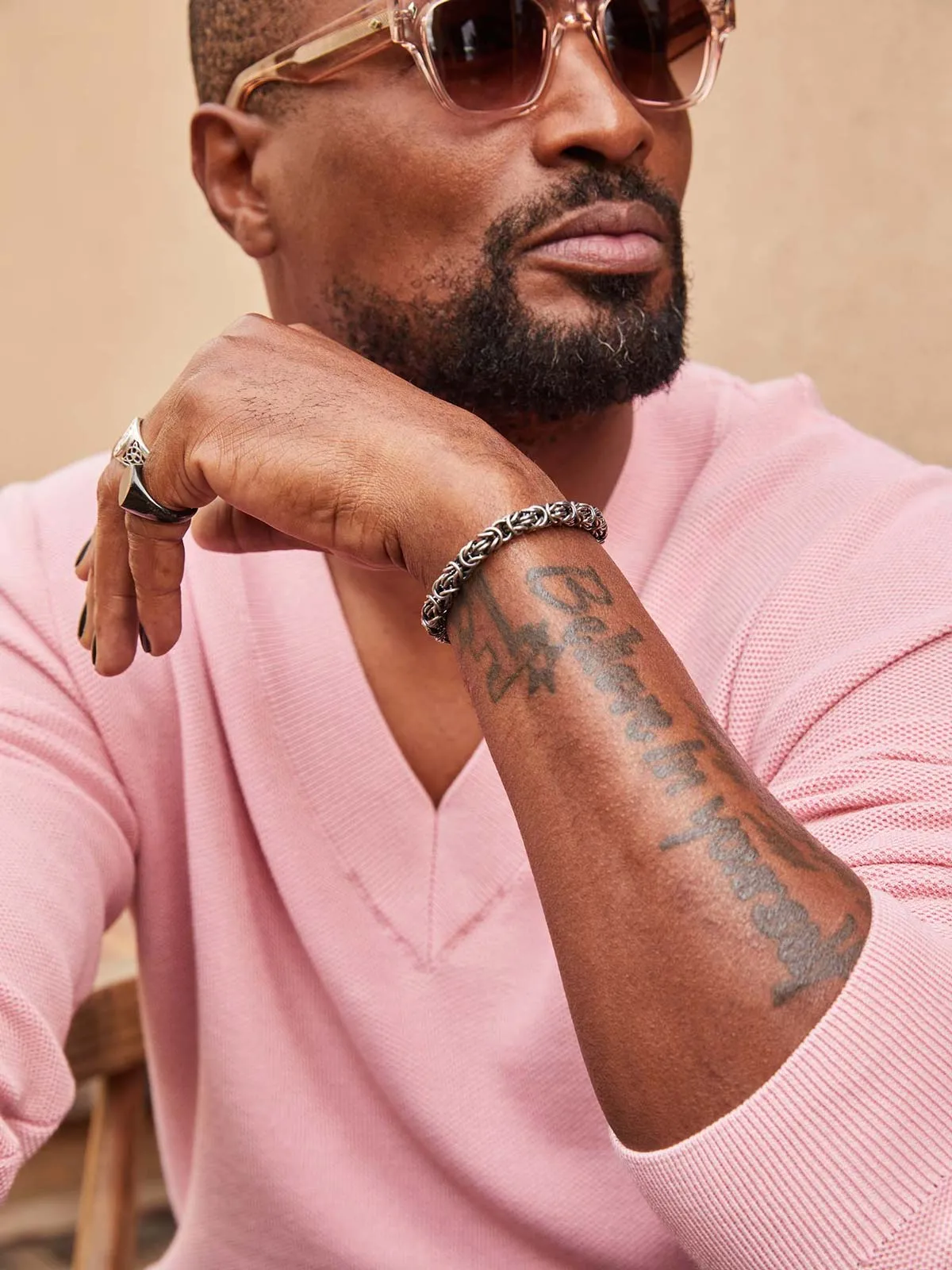 Dwayne V-neck Sweater