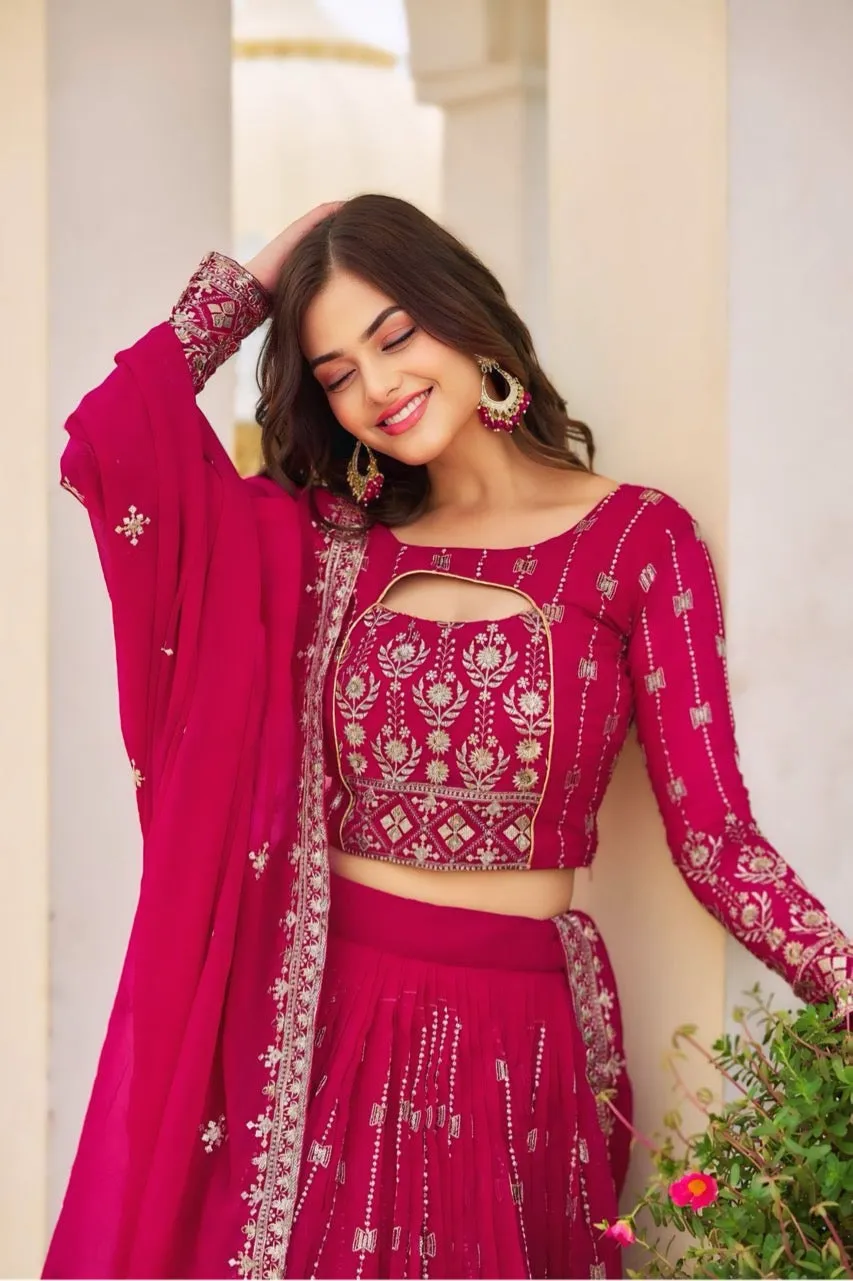 EMBRACE THE  BEAUTY OF TRADITIONAL DESIGNER LEHENGA CHOLI