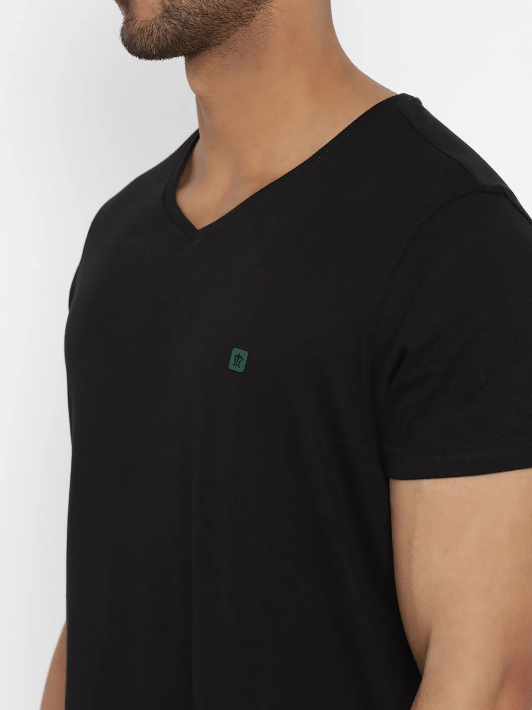 Essentials Black Solid V Neck T-Shirt