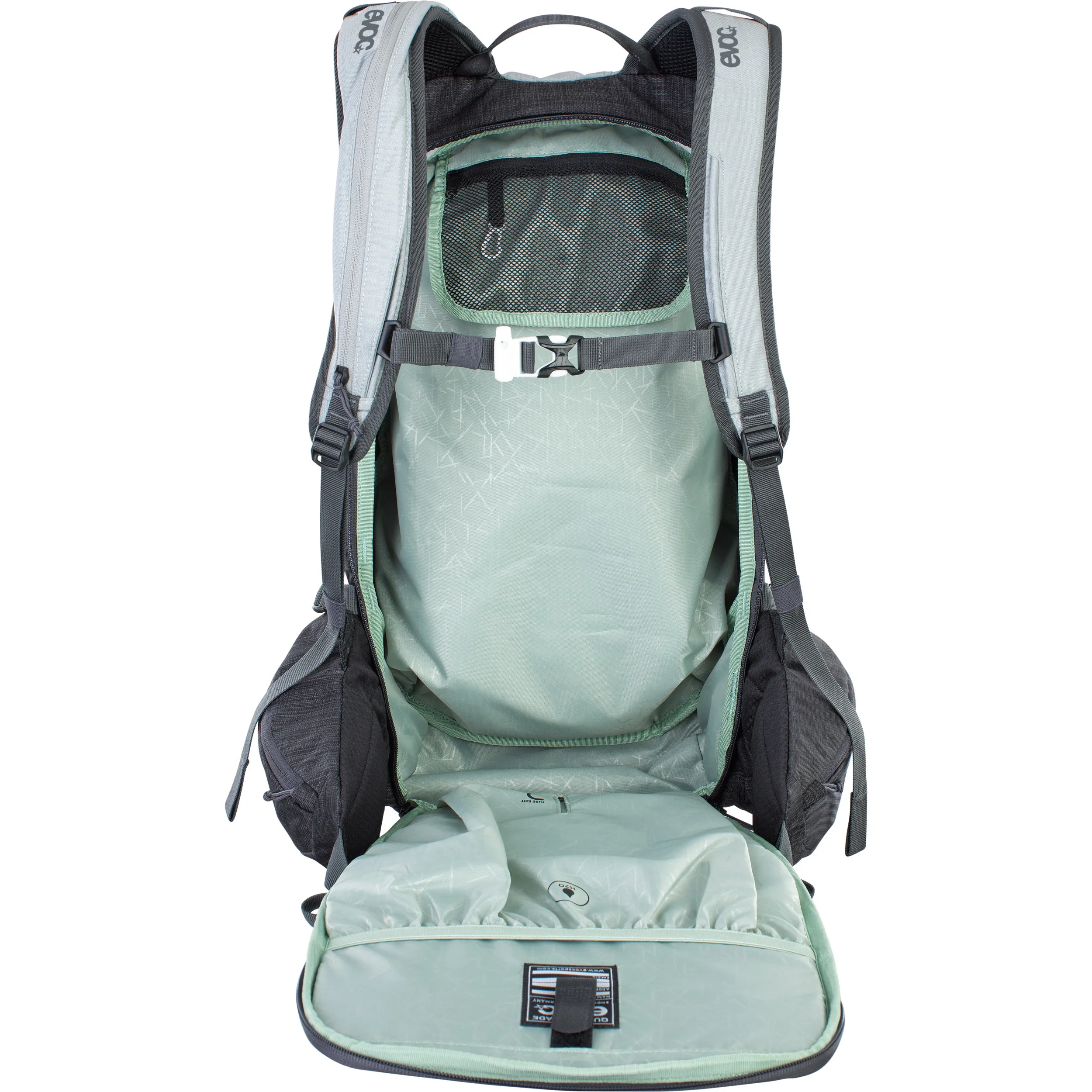 EVOC Line 30 Heather Carbon Grey | Buy EVOC Line 30 Heather Carbon Grey here | Outnorth