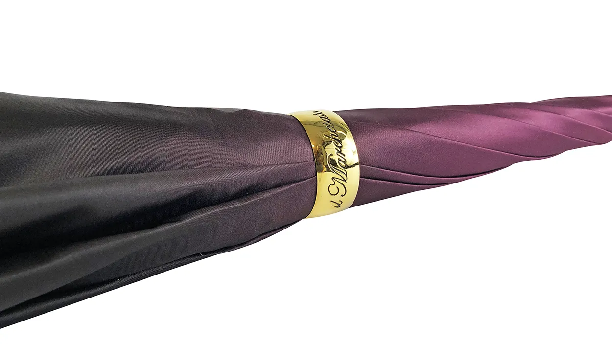 Exclusive Plume design