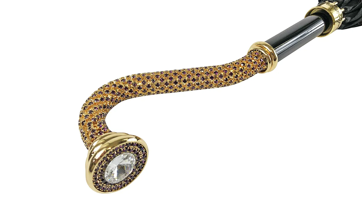 Exclusive Plume design