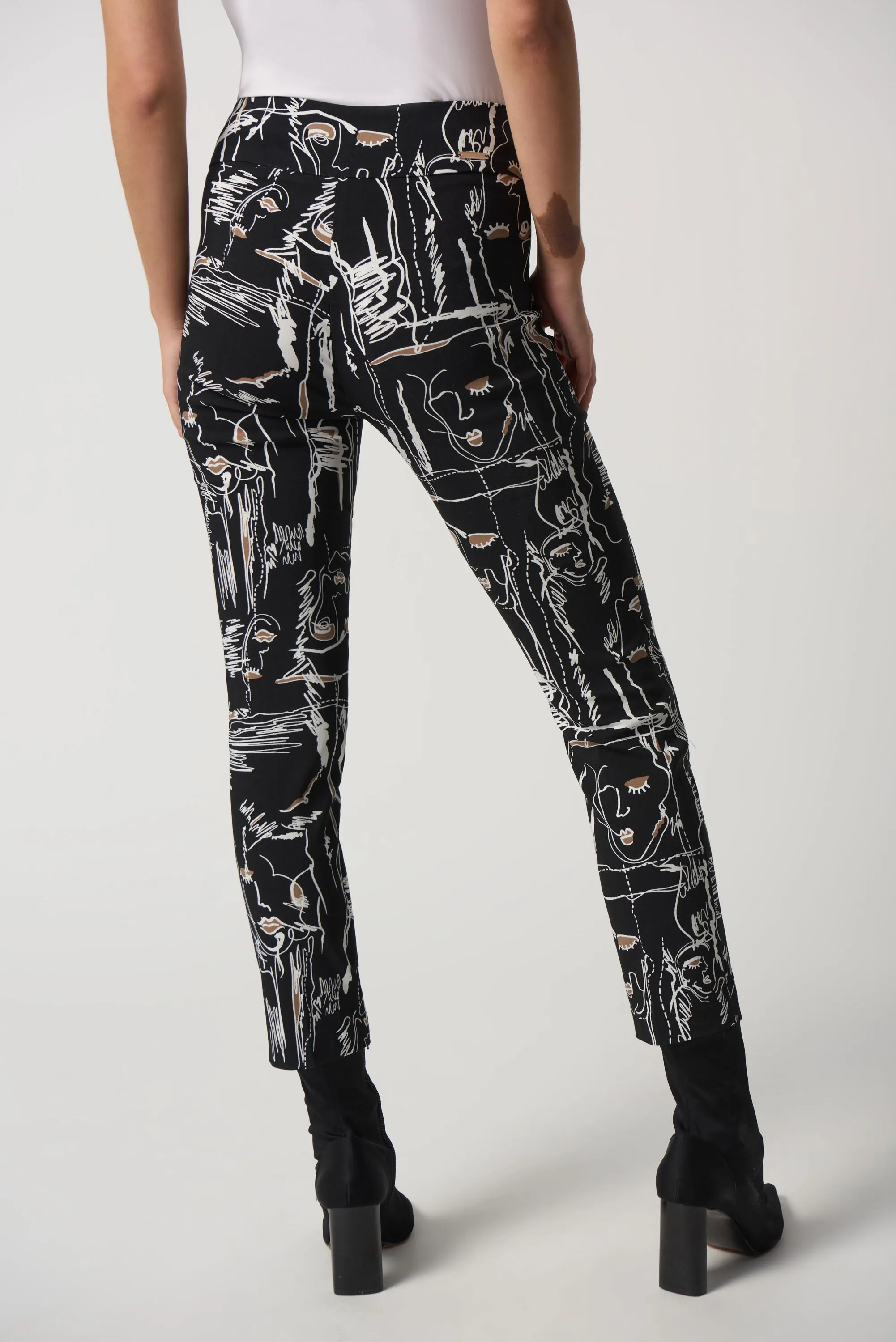 Face Print Cropped Pants