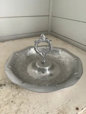 Fancy aluminum Server with handle