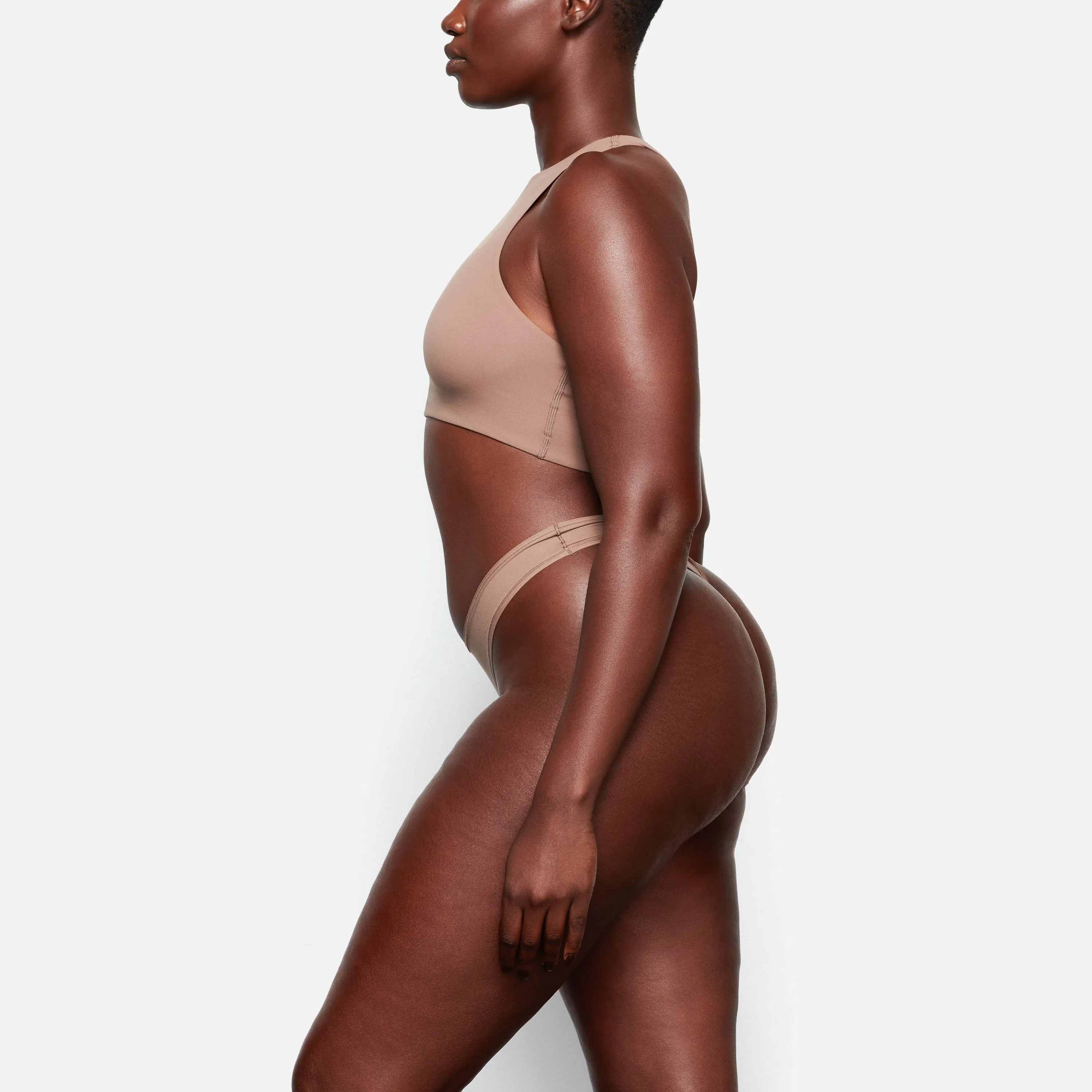 FITS EVERYBODY HIGH NECK BRA | UMBER